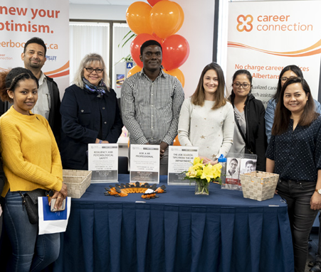 Alumni Community Connects at Inaugural Career Services Open House